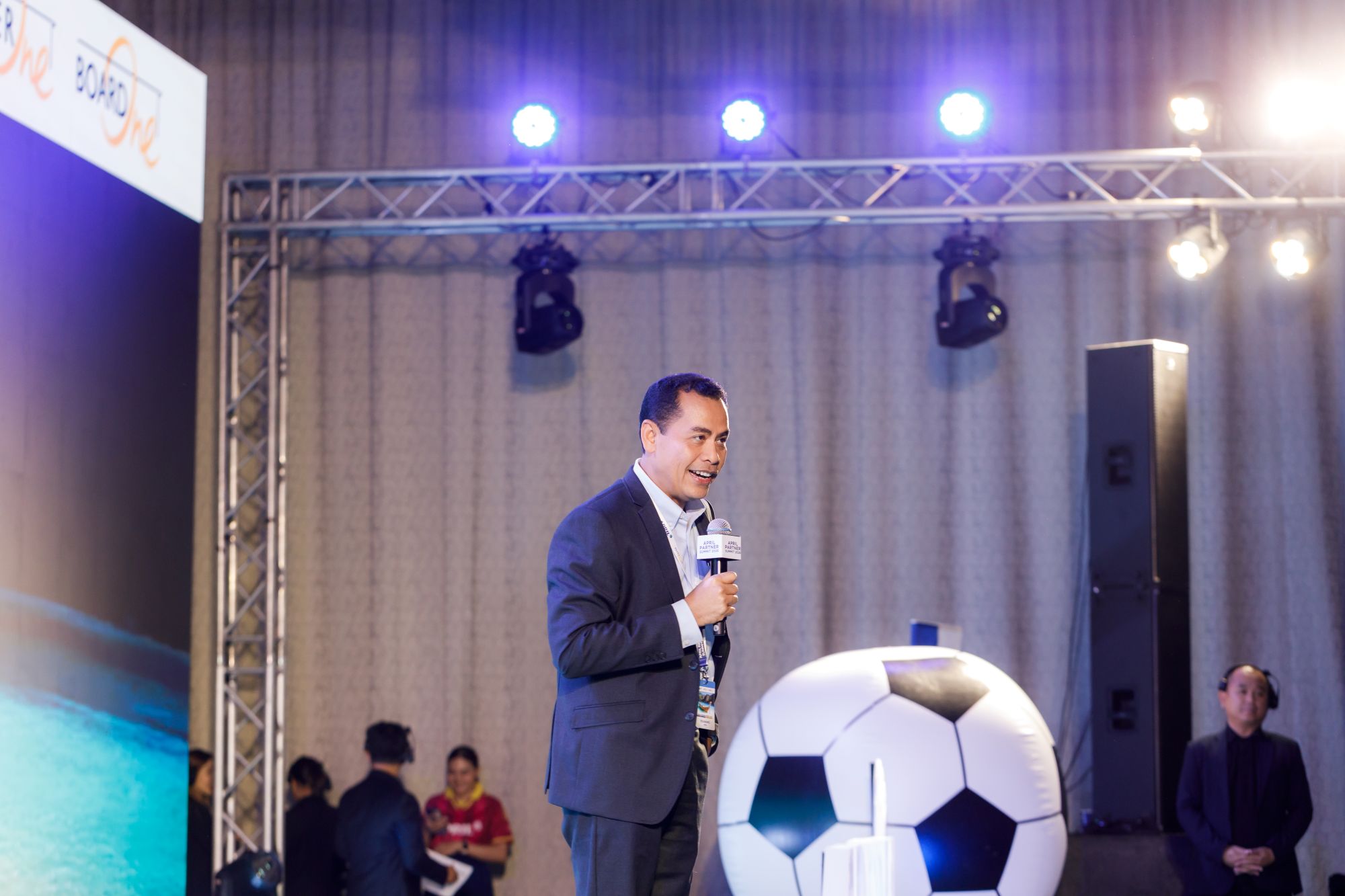 Reflecting on the PaperOne Partner Summit in Phuket 1 PaperOne Partner Summit in Phuket Eduward Ginting
